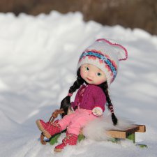 Весна. Самое время кататься на санках