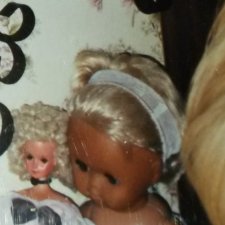 Помогите пожалуйста опознать обоих куколок