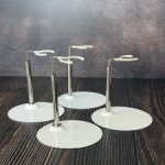 Стенды подставки для кукол