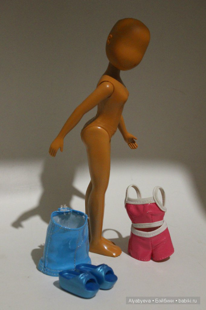 Mattel 2000 "Whats Her Face " Barbie Doll Mattel 2000 "Whats Her Face " Barbie Doll