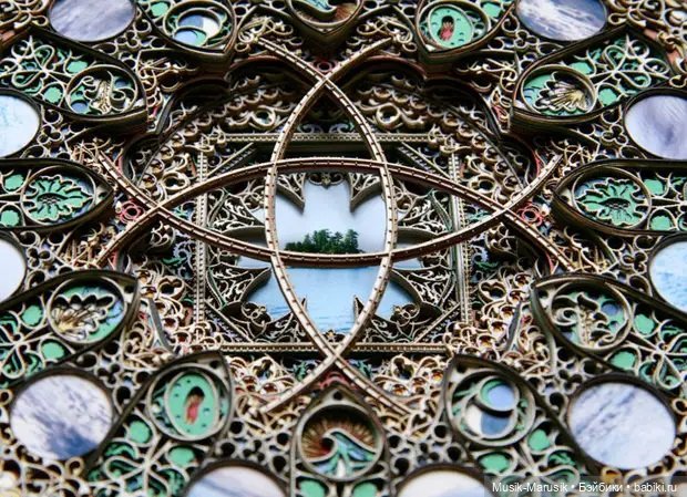 Ажурные витражи из… картона (фото 5)