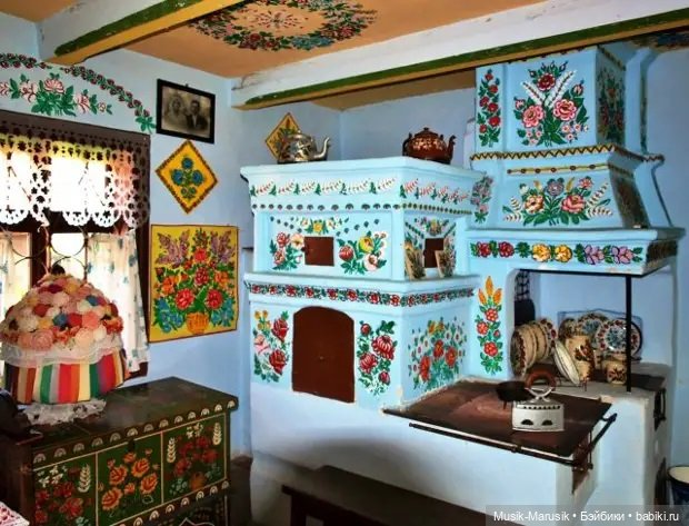 Расписные дома в деревне Залипье