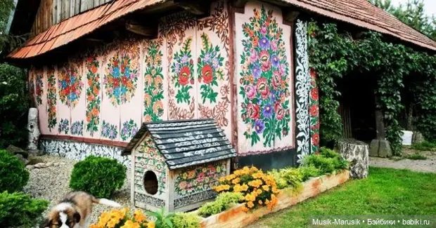 Расписные дома в деревне Залипье (фото 2)