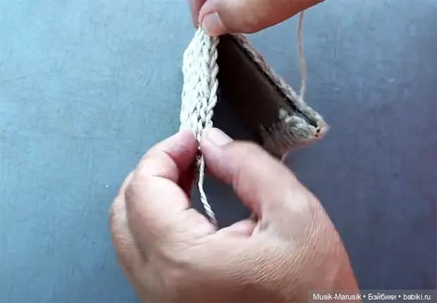 Рождественский домик: джут, картон и немного любви (фото 6)