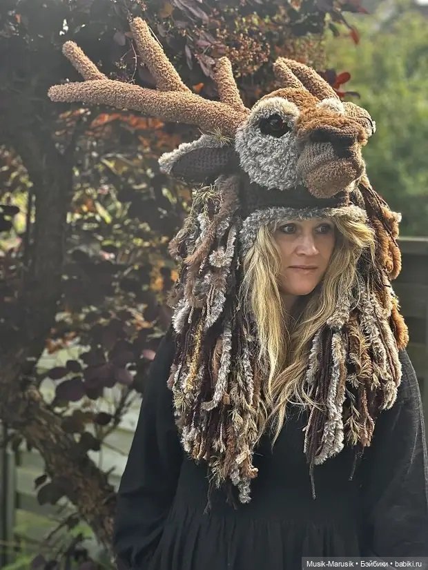 Девушка создала 18 уникальных и невероятно красивых вязаных крючком шапок с животными, которые нашли массу поклонников (фото