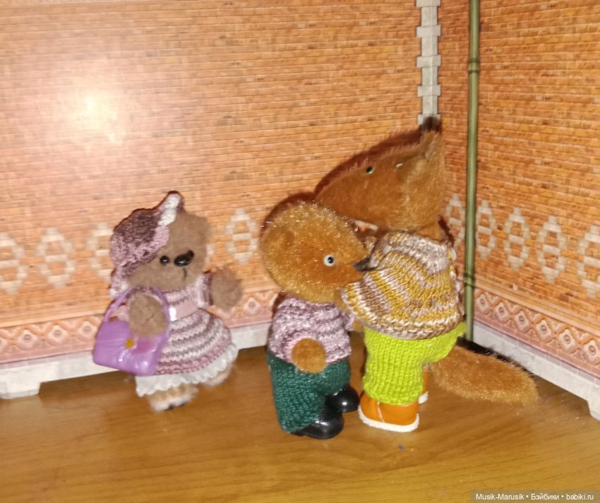 Платон — Авторские игрушки из разных материалов: синельная проволока (фото 5)