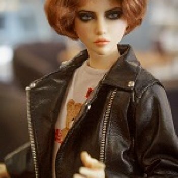 Джинсы и косуха для  Дианы от DollsheCraft