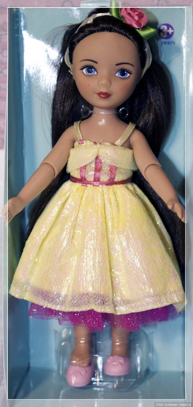 Madame Alexander Beauty Travel Friend Doll