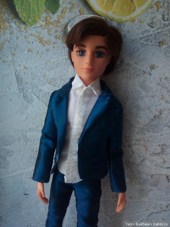 Куклы Мокси Тинз. Гевин с ресницами