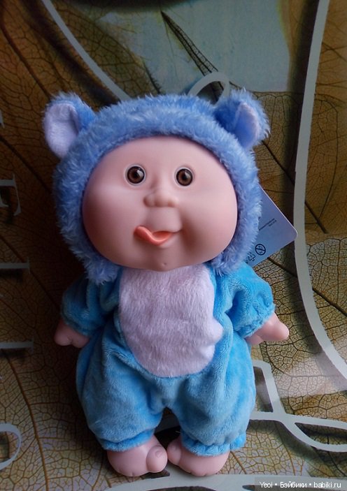 Симпатичный пупсик в костюмчике Dreamdoll