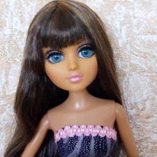 Кукла Мокси Тинз  и  много разных париков