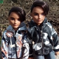 Прогулка во дворе с племянницами: Хантер, Гаррет и фигурки. 02