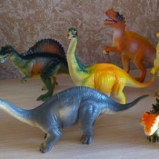 Набор фигурок - 2 - Динозавров (6 шт) и  динозаврик на палец. Покупки из Магнита 2.