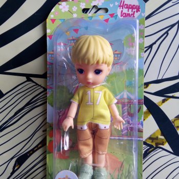 Мальчик (12,5 см) шарнирная кукла от «Funky toys».