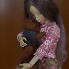 Игрушки играют в игрушки