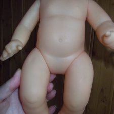 подходит ли эта голова пупсу? прошу помощи знатоков