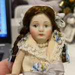 Фарфоровая реплика антикварной куклы
