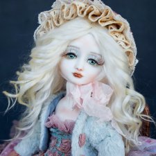 Кукла фарфоровая Тея