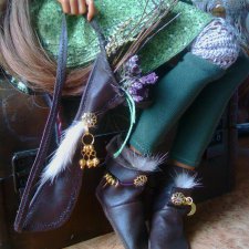 Последние детали аутфита "Кики на травоведении"