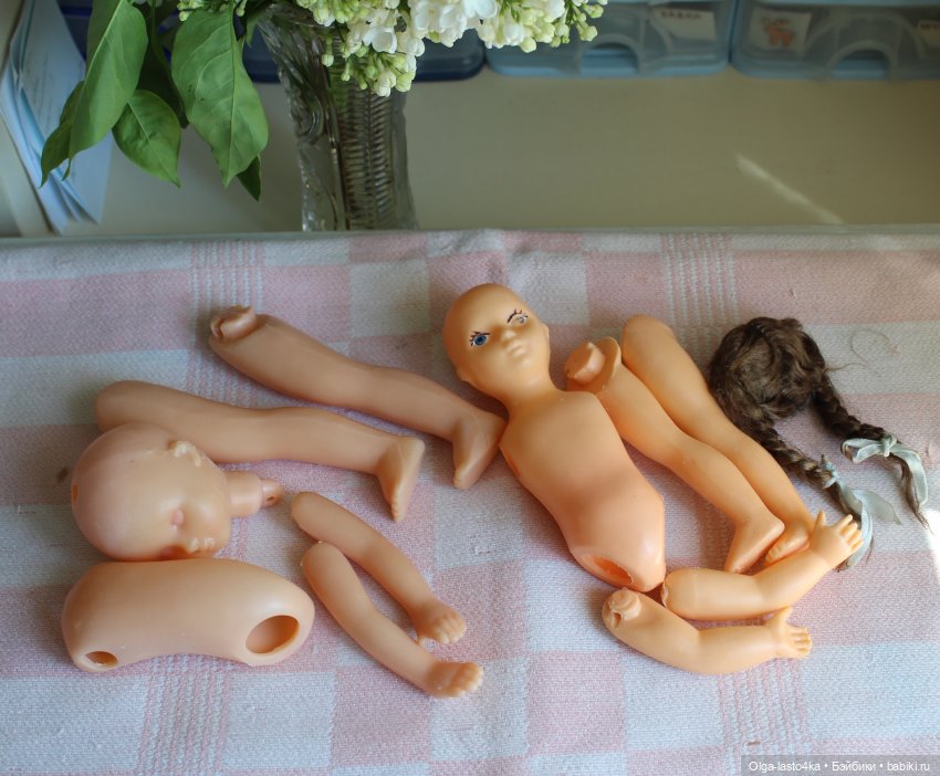 Всё как обычно - пожалела куклу