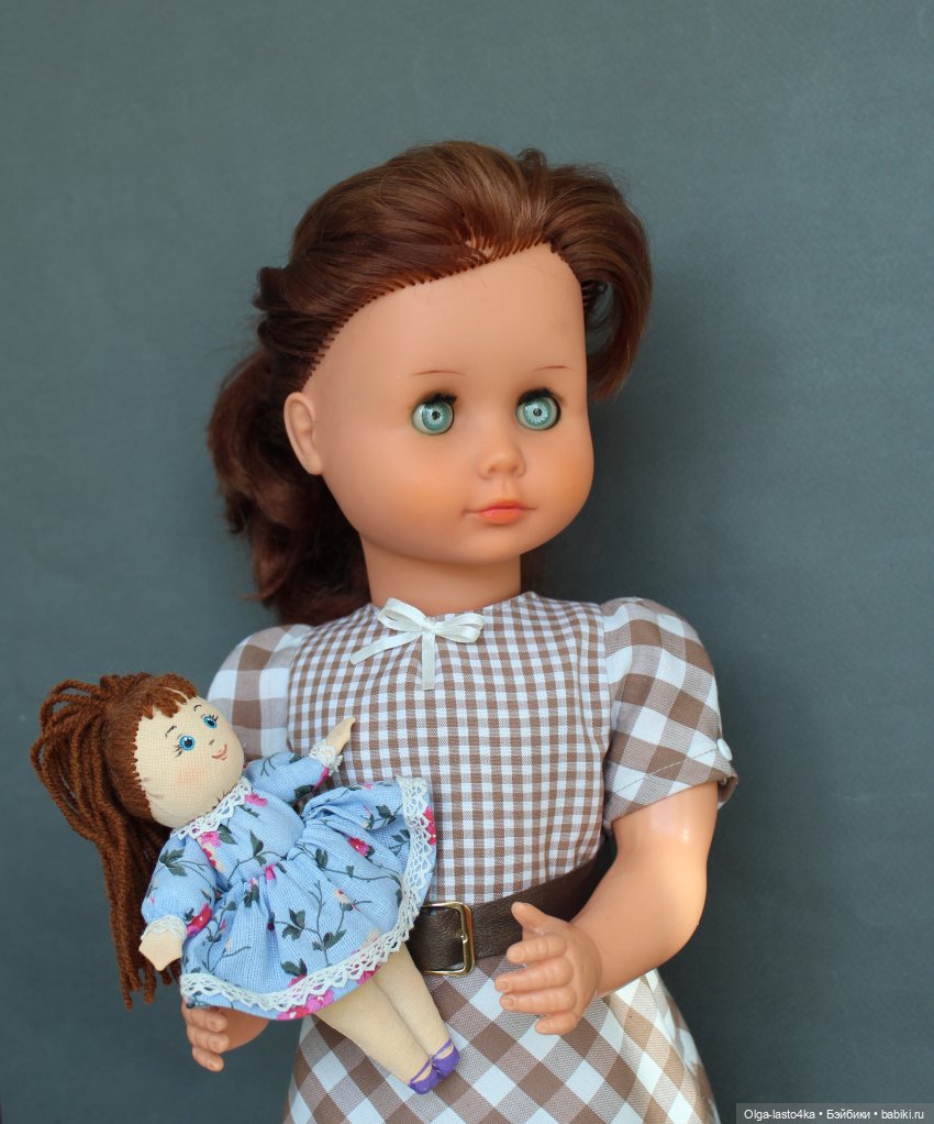 Платья должны радовать — Одежда и обувь для кукол своими руками: фото