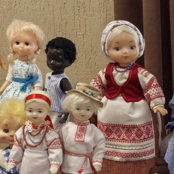 Куклы на выставках, посвящённых Году единства народов России