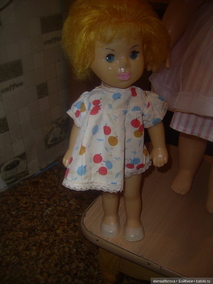 А это Нонна Ворошиловград, губки и бровки я ей дорисовала))))