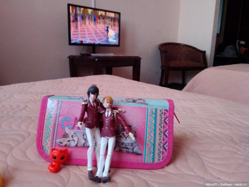 Когда скучно в гостинице | Бэйбики Когда скучно в гостинице — Игровые куклы разных производителей (Разное): редкие бренды