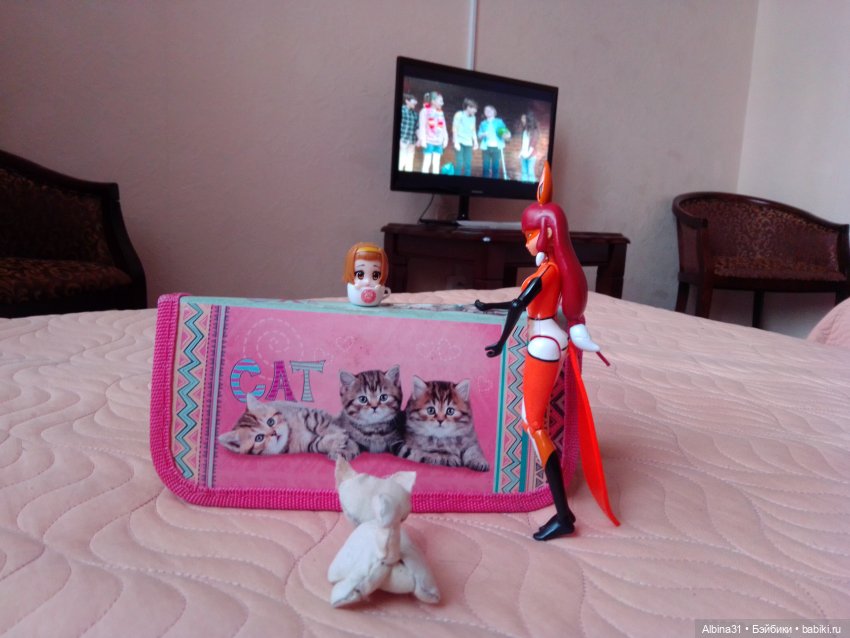 Когда скучно в гостинице | Бэйбики Когда скучно в гостинице — Игровые куклы разных производителей (Разное): редкие бренды (фото 5)