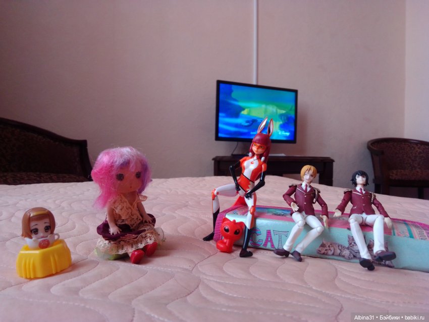 Когда скучно в гостинице | Бэйбики Когда скучно в гостинице — Игровые куклы разных производителей (Разное): редкие бренды (фото 2)