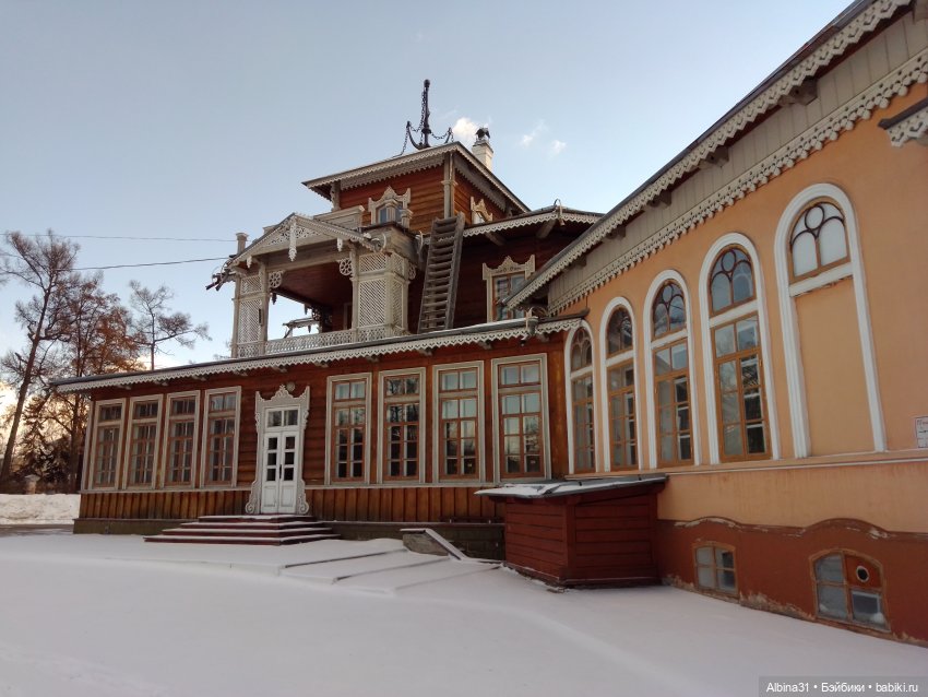 Гуляем по усадьбам в Иркутске