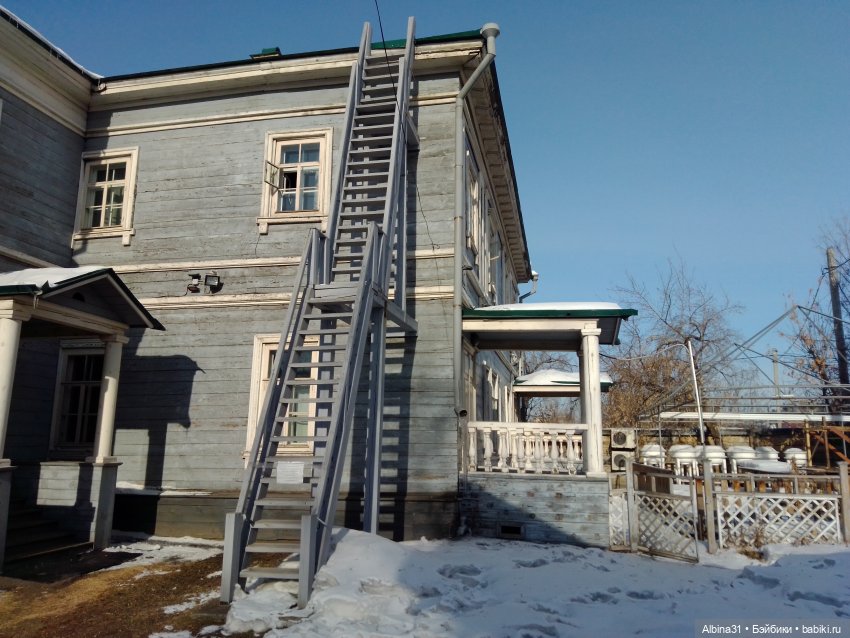 Гуляем по усадьбам в Иркутске