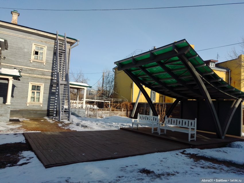 Гуляем по усадьбам в Иркутске