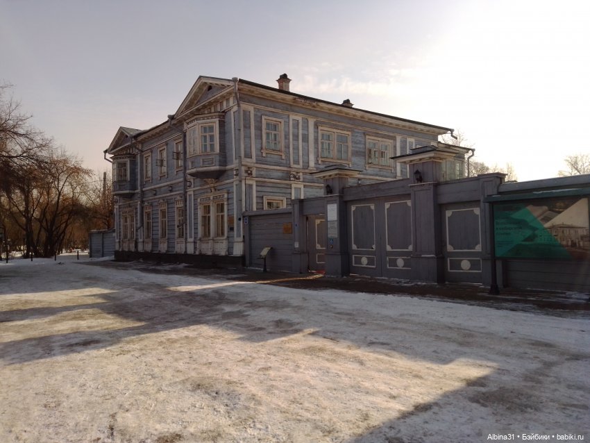 Гуляем по усадьбам в Иркутске