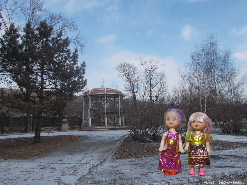 Городские зарисовки, март 2020 и мои кукляшки