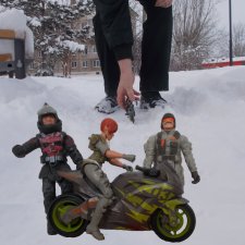 К воякам я не равнодушна