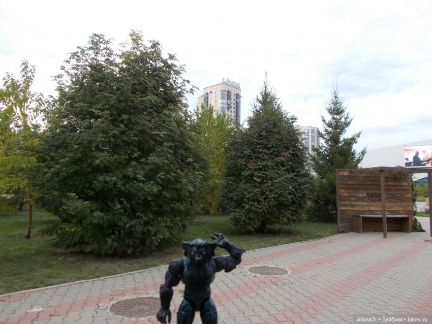 Городские зарисовки. Новенький... Х-мен