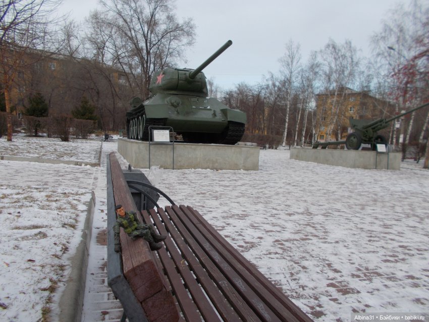 Идёт солдат по городу — Игровые куклы разных производителей (Разное): редкие бренды (фото 2)