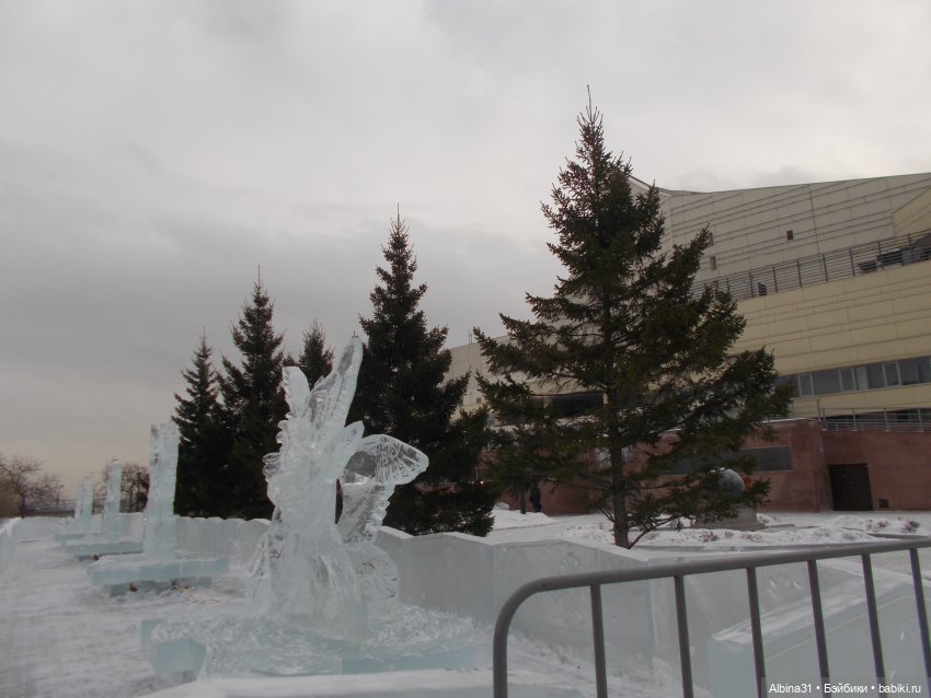 Ледяные фигуры на Стрелке 2022 год