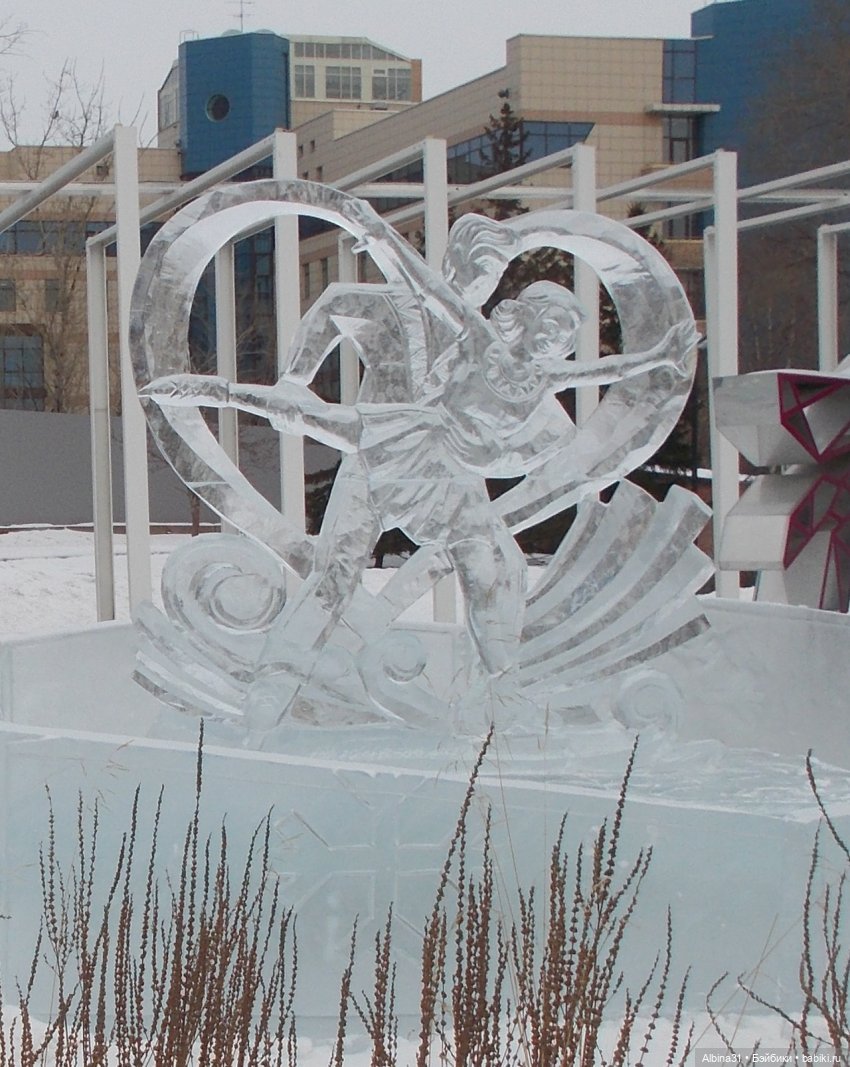 Ледяные фигуры на Стрелке 2022 год