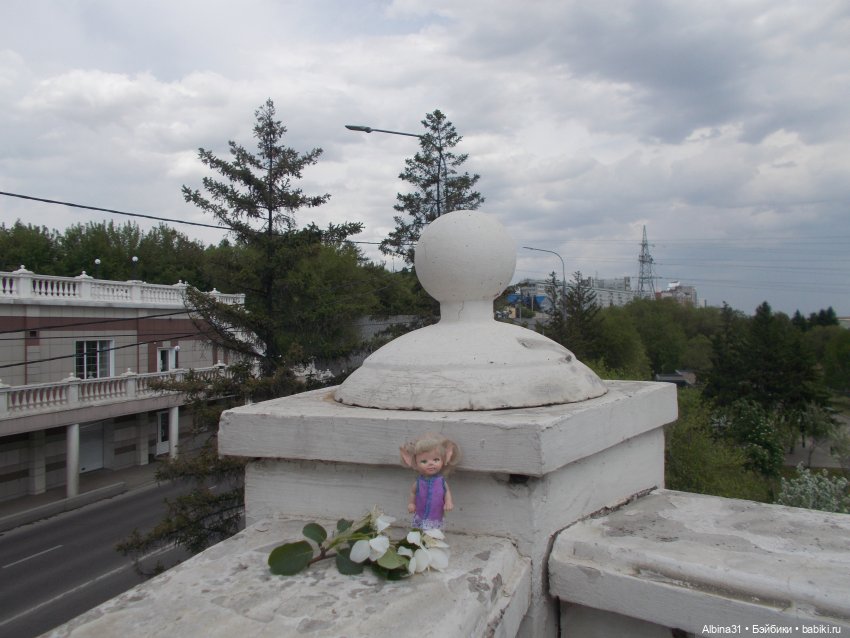 Прогулка по набережной, сравнение