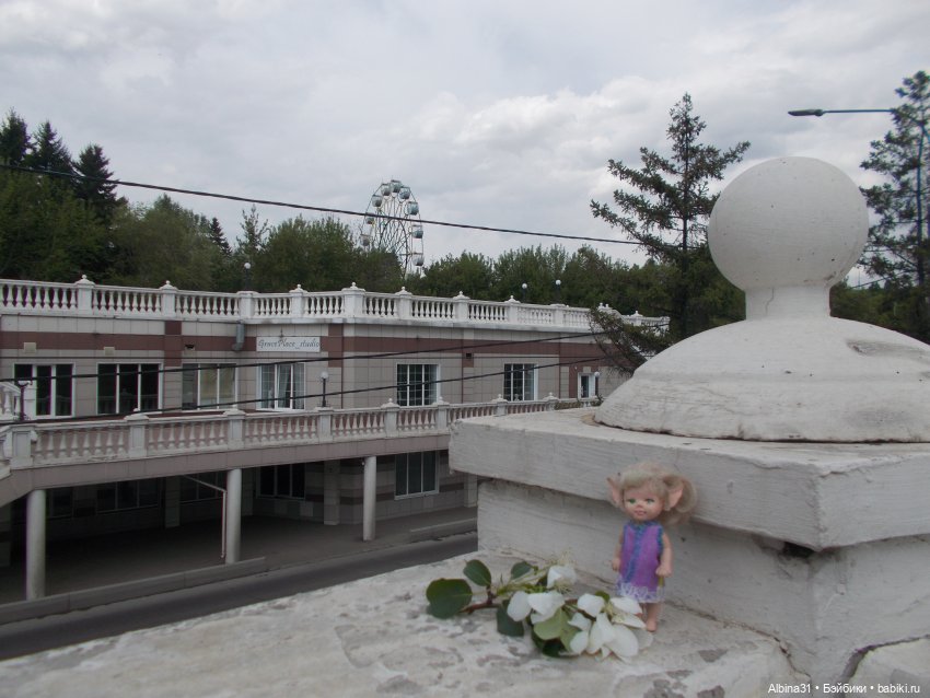 Прогулка по набережной, сравнение