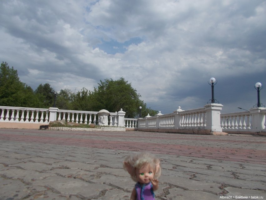 Прогулка по набережной, сравнение