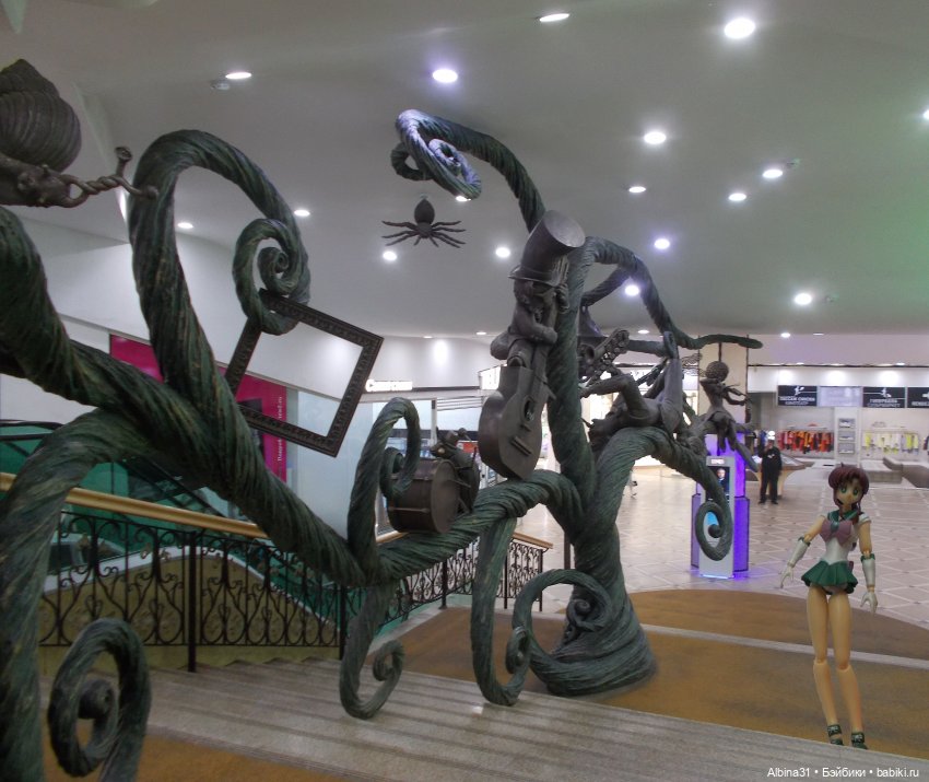 Екатеринбургу. Пассаж. Июнь 2022 года