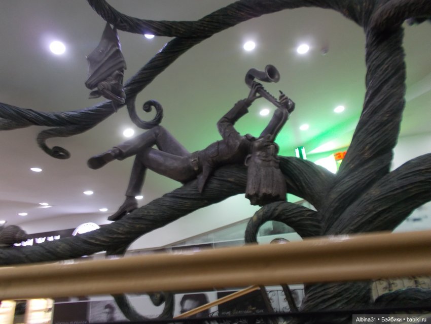 Екатеринбургу. Пассаж. Июнь 2022 года