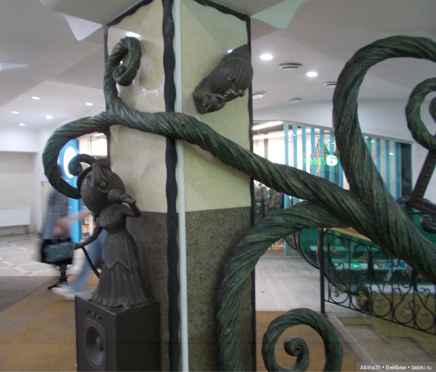 Екатеринбургу. Пассаж. Июнь 2022 года