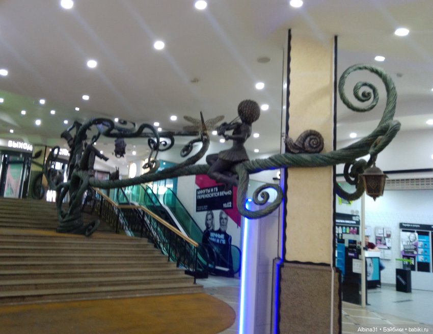 Екатеринбургу. Пассаж. Июнь 2022 года