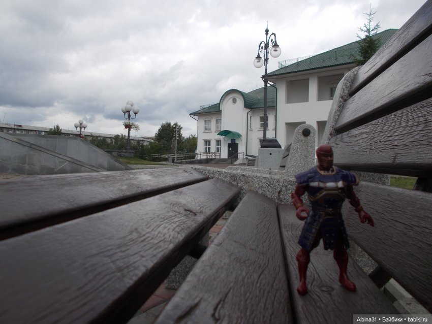 Самурай на прогулке — Игровые куклы разных производителей (Разное): редкие бренды