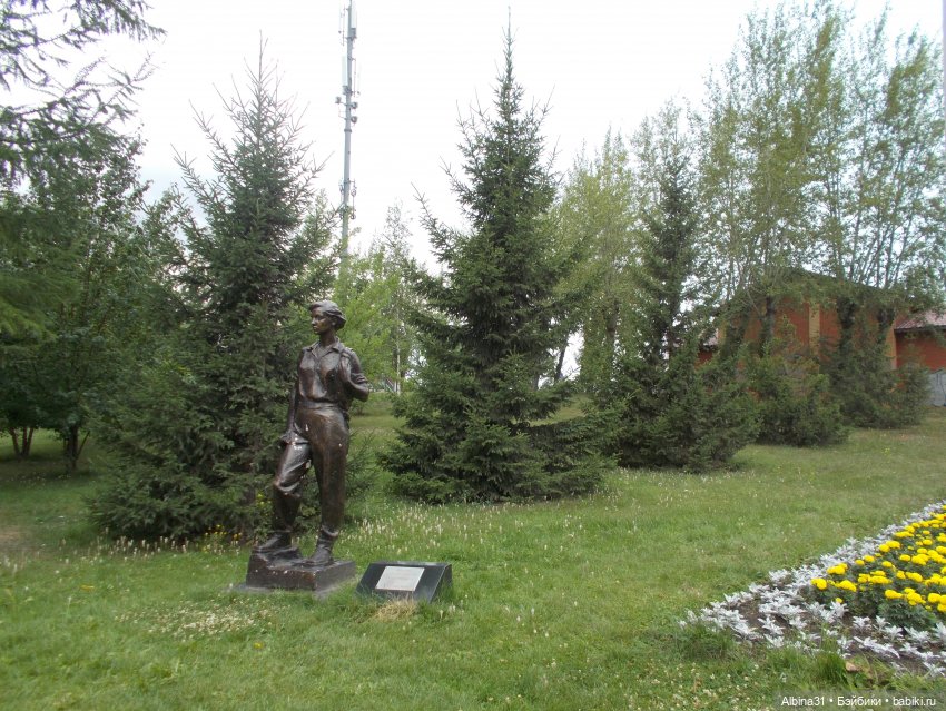 Сью в парке — Игровые куклы разных производителей (Разное): редкие бренды