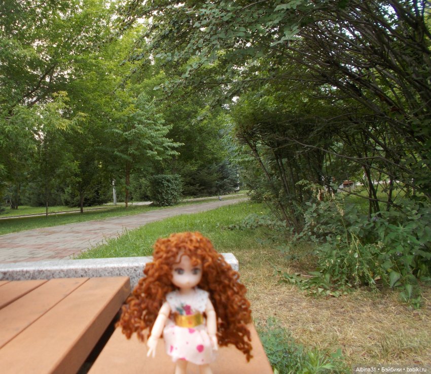 Сью в парке — Игровые куклы разных производителей (Разное): редкие бренды